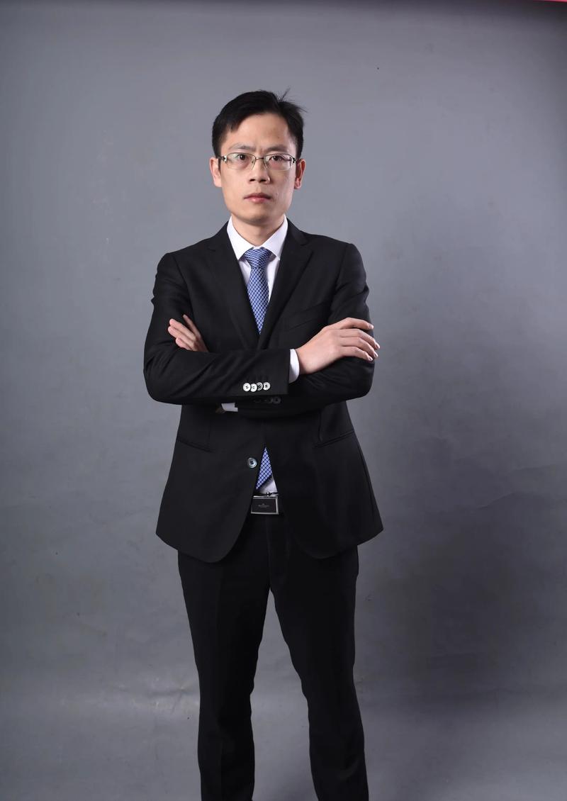 孙勇刚 UI/UX设计总监